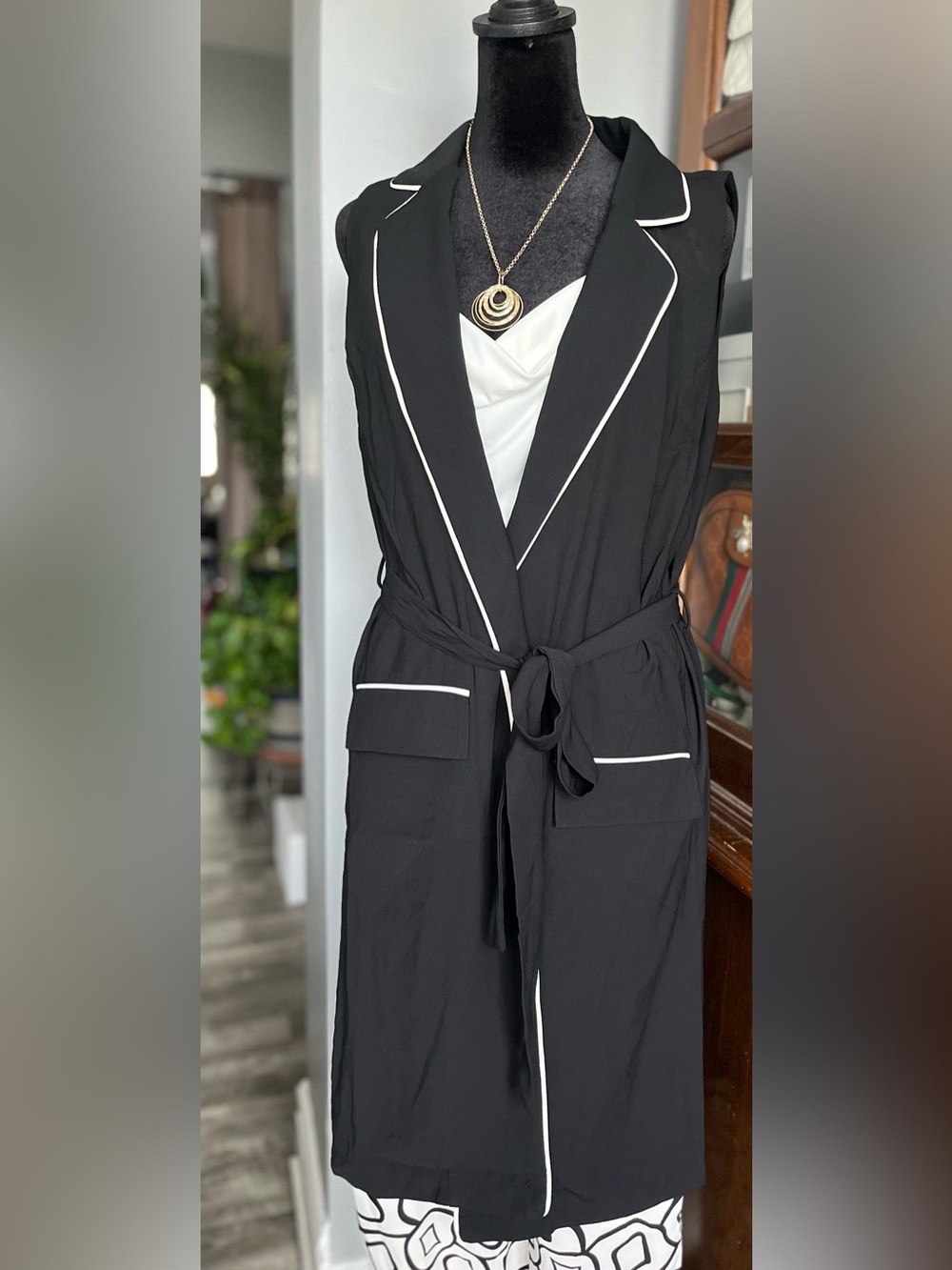 Sweet Wanderer Black Sleeveless Tie-Waist Jumpsuit with White Piping